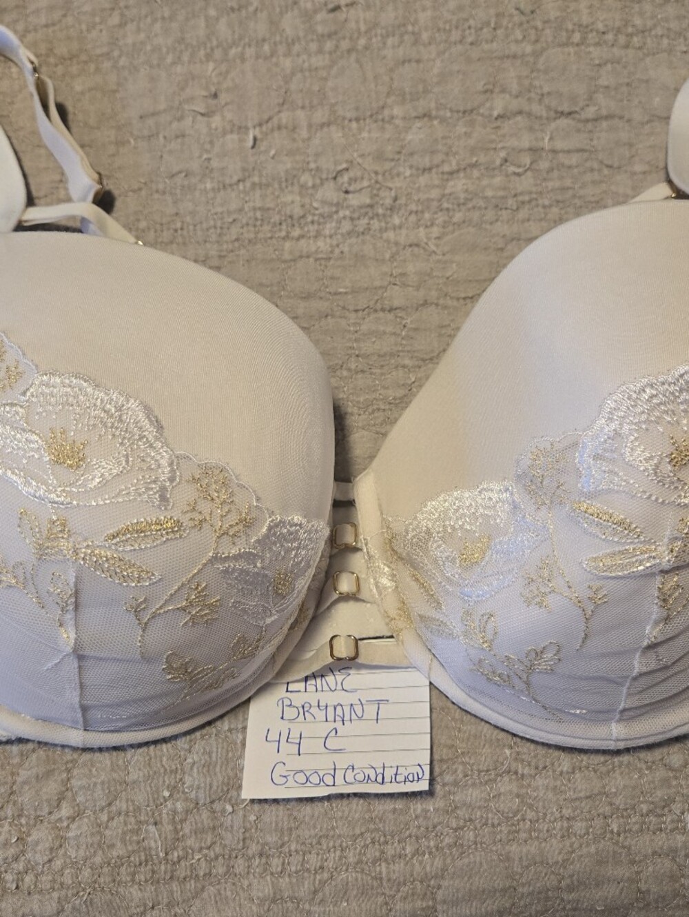 Cacique 44C Ivory Lace Embroidered Convertible Bra